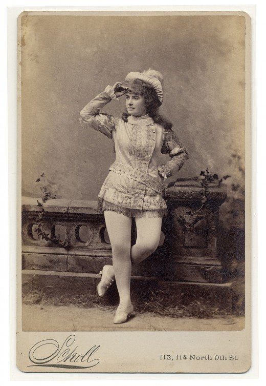 Playboy merginos... 1890-aisiais