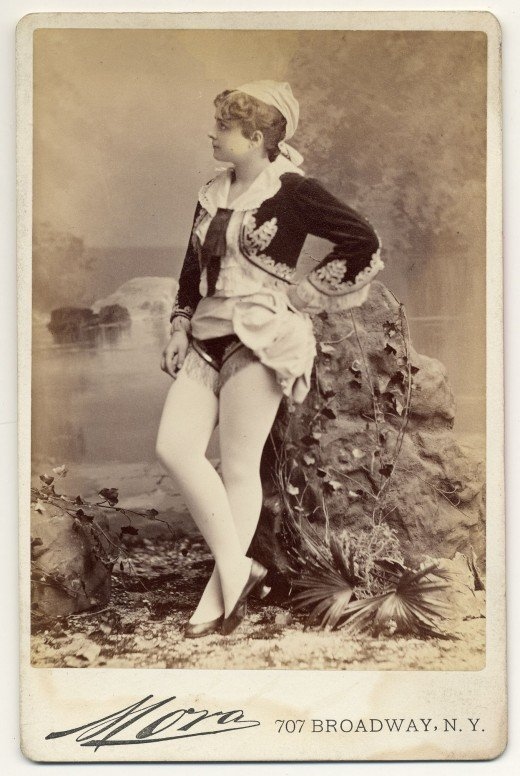 Playboy merginos... 1890-aisiais