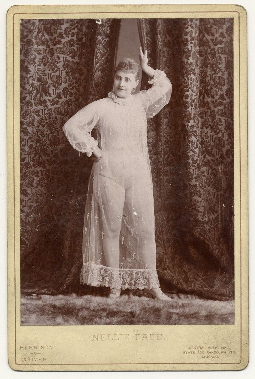 Playboy merginos... 1890-aisiais